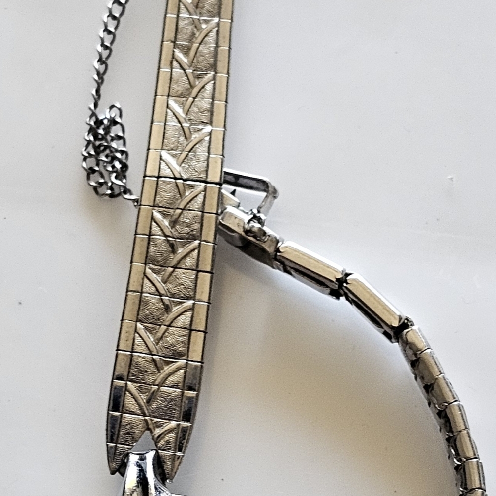 Vintage Harman Swiss Ladies Silver Tone Mechanical Watch , For Parts And Repair - Picture 15 of 16